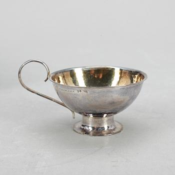 PUNSCHMUGGAR, 12st, silver, F. Olsson, Bolidensilver, 1945. Vikt ca 422g.