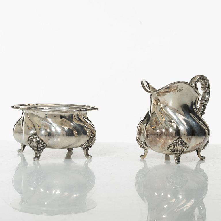 A 4-piece silver coffee and tea service, marks of Schnauffer, Germany, first half of the 20th Century.