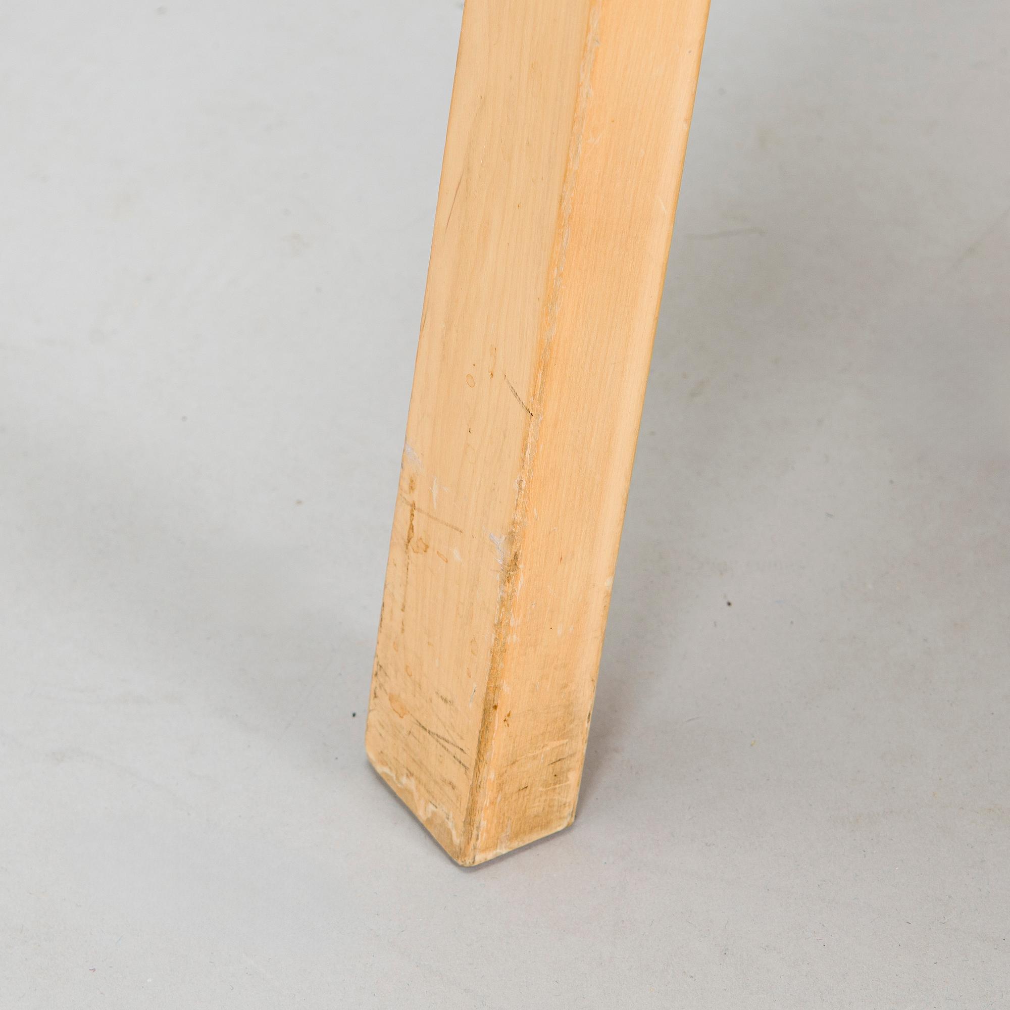 Alvar Aalto, tuoleja, 4 kpl, malli 68, Artek 1970-luku.