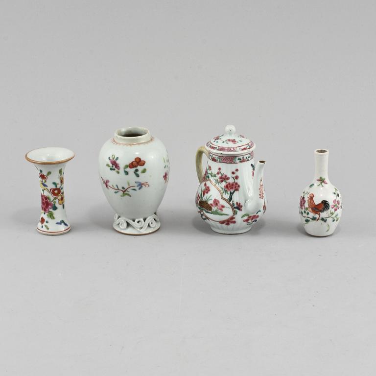 MINIATYRER, 4 delar, porslin, Kina, 1700/1800-tal.