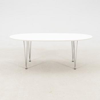 Late 20th-century coffee table.