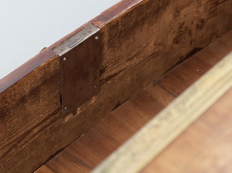 BYRÅ, régencestil, troligen 1800-tal.