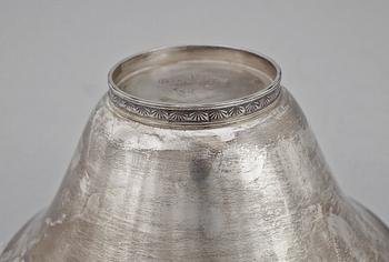 SKÅL, sterlingsilver, Wiven Nilsson, Lund. 1957. Ca 200g.