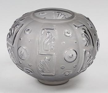VAS, formblåst glas. Edvin Ollers, formgiven 1928.