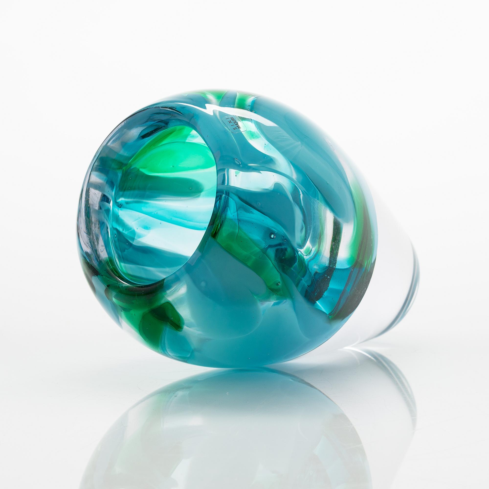 Sini Majuri, a glass sculpture, 'Jungle Peacock/9', signed Sini Majuri 2022, Glass Studio Mafka&Alakoski Riihimäki.