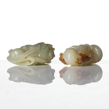 Figuriner, två stycken, jade. Qingdynastin, 1800-tal.