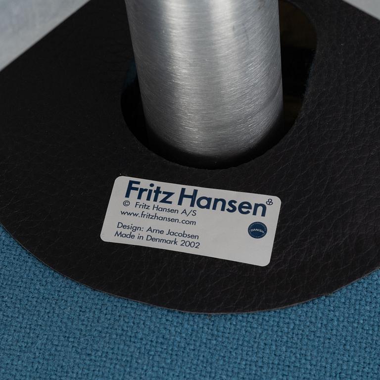 Arne Jacobsen, "Ägget", Fritz Hansen, Danmark 2002.
