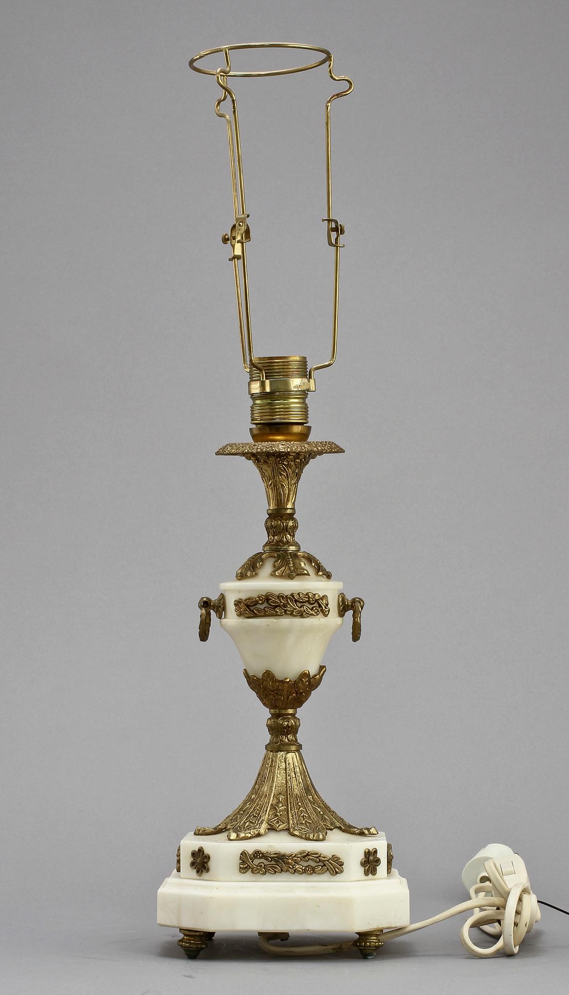 BORDSLAMPA, Louis XVI-stil, 1900-tal.