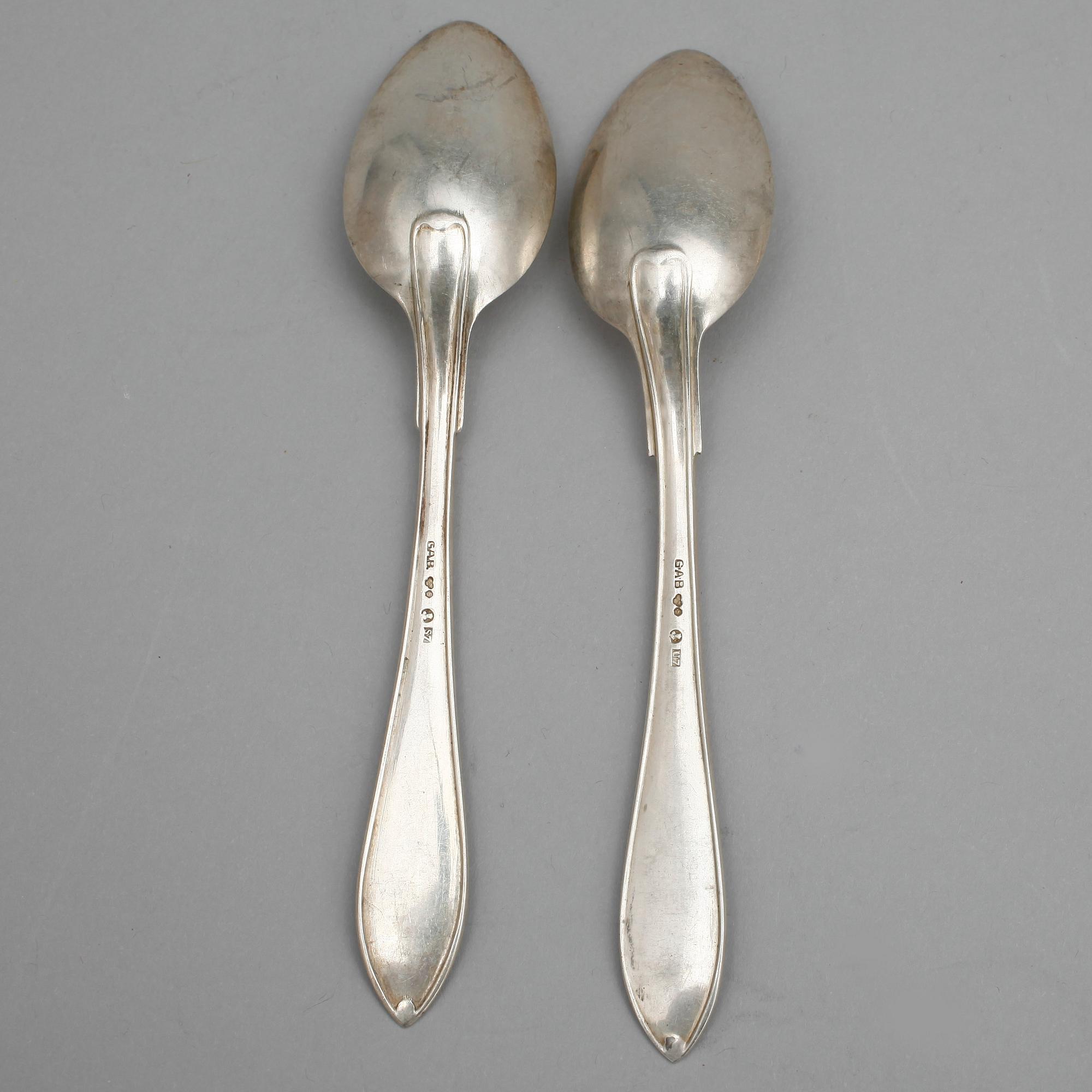 PARTI SILVER, 16 delar, olika länder samt ålder, mestadels 1900-tal. Vikt ca 760 gram.