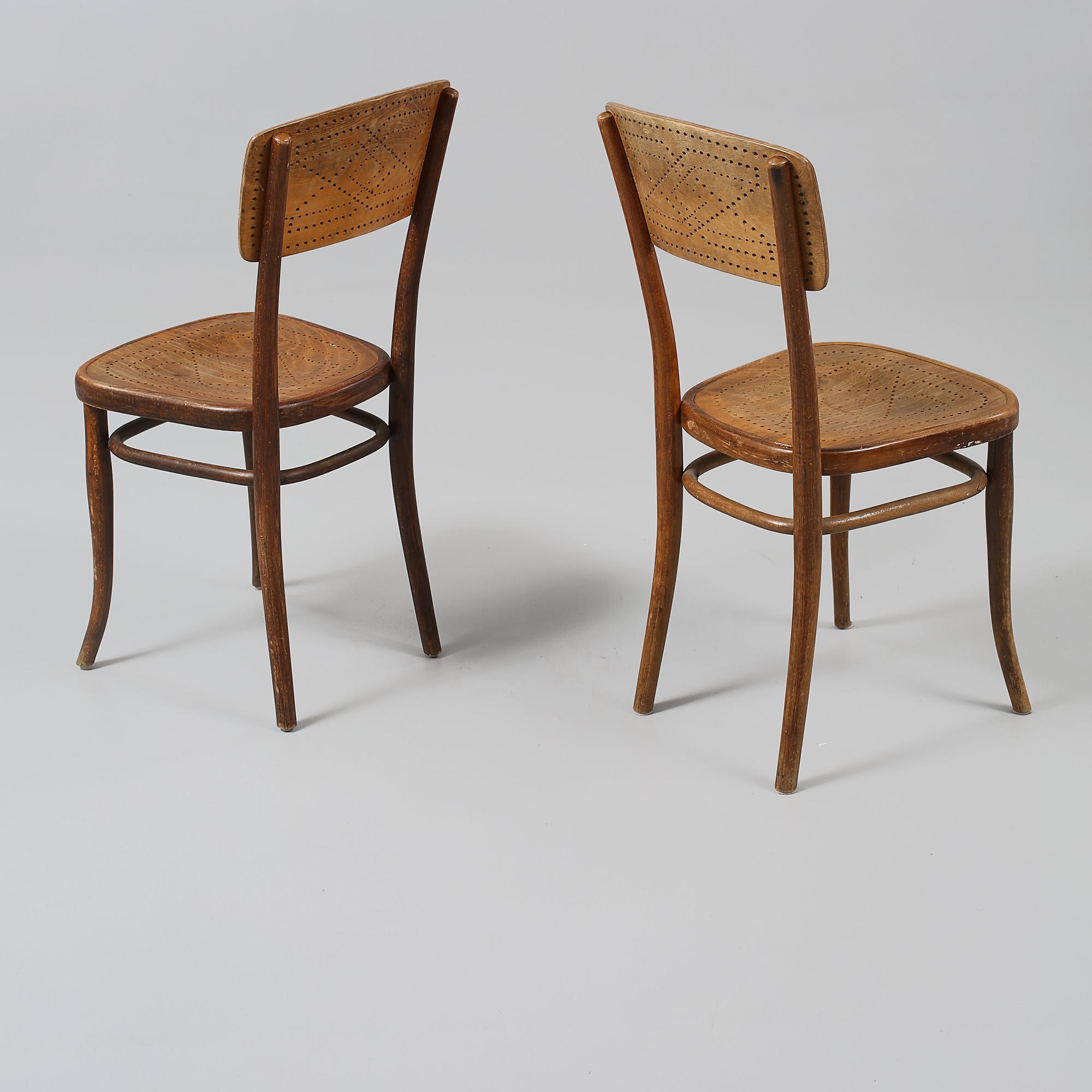 STOLAR, ett par, Thonet, omkring 1900-talets mitt.