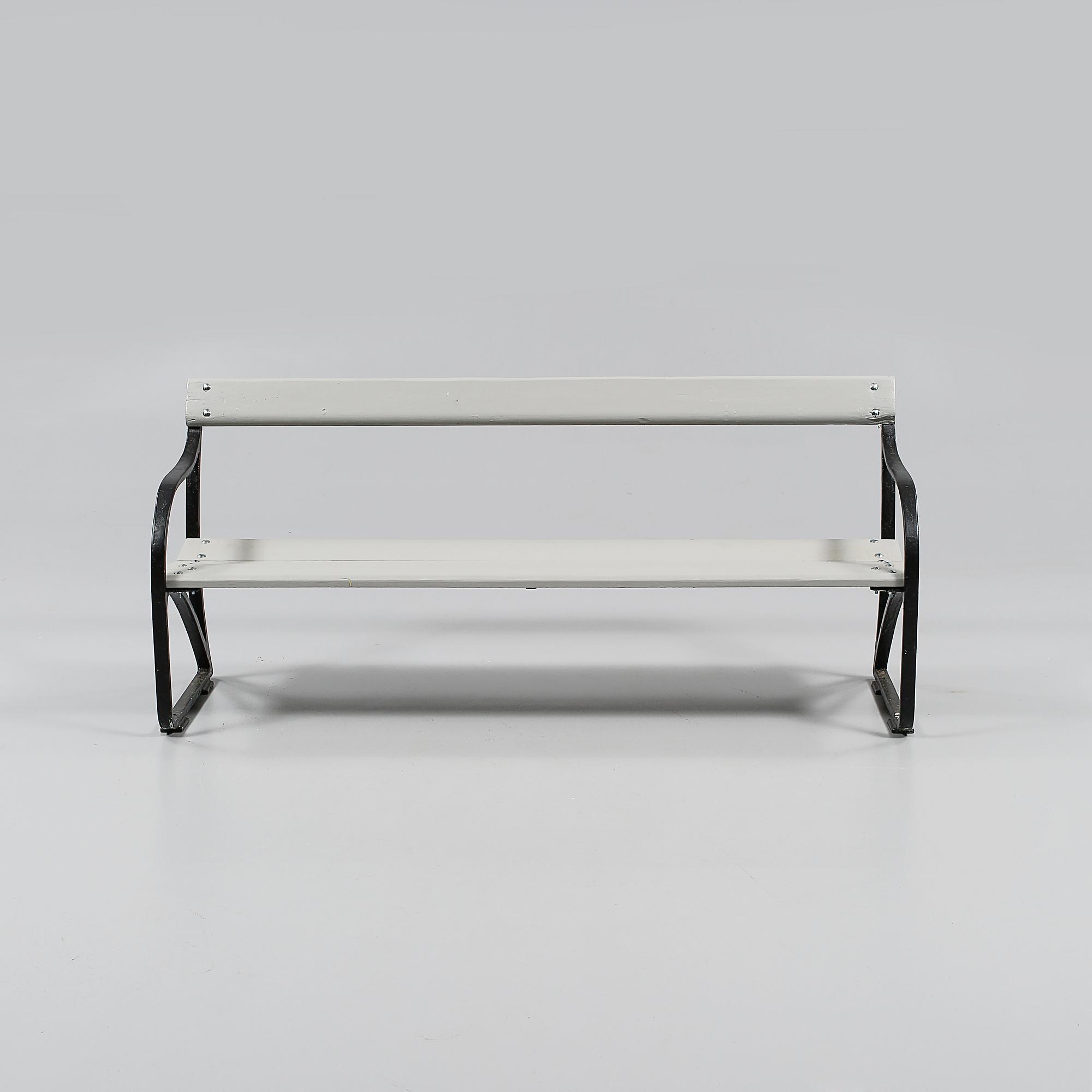 TRÄDGÅRDSSOFFA, Näfveqvarn, 1900-tal.