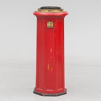 A C. Plath compass from Hamburg, Germany, first half of the 20th Century.