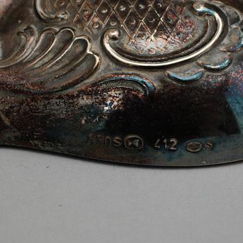 LJUSSTAKAR, ett par, silver, med svenska importstämplar, 1900-talets första hälft.