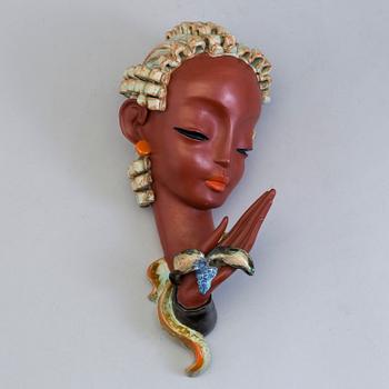 A wallfigurine, Goldscheider, 1930´s.