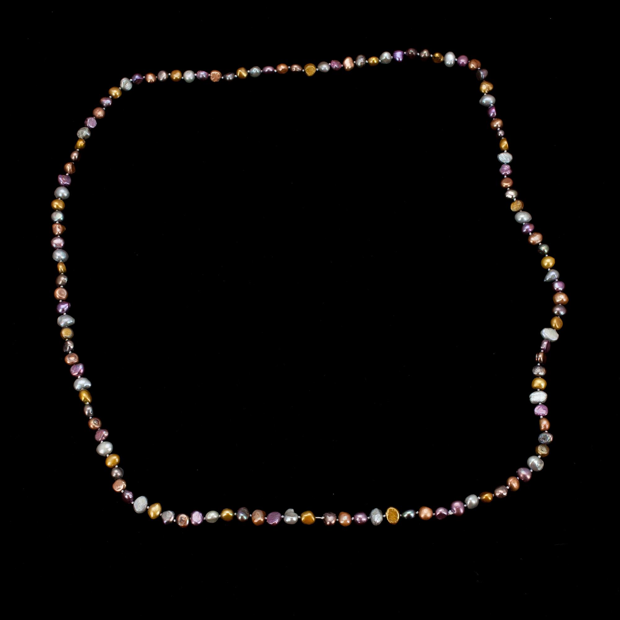 HALSBAND, olika färgade odlade pärlor, nyproduktion.