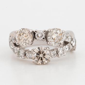 Round brilliant-cut diamond ring.