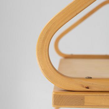 Alvar Aalto, vägghyllor, tre st, modell 112B, Artek, Finland, sent 1900-tal.