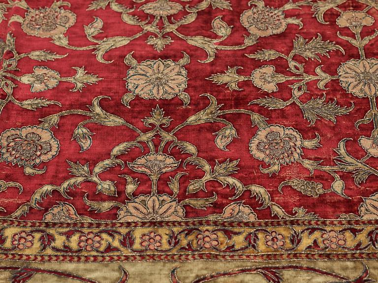 A MUGHAL SILK VELVET, India, probably the second half of the 18th century, ca 227 x 146,5 cm.