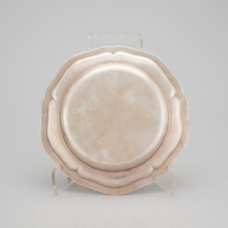 PARTI SILVER, 4 delar, bla Gustaf Möllenborg, Stockholm 1900-tal. Total vikt ca 831 g.