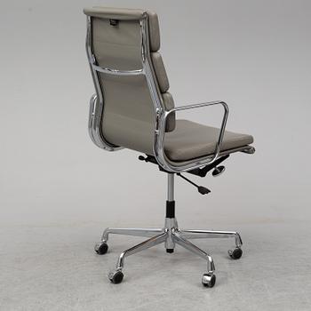 CHARLES AND RAY EAMES, an EA 219 chair, Vitra.