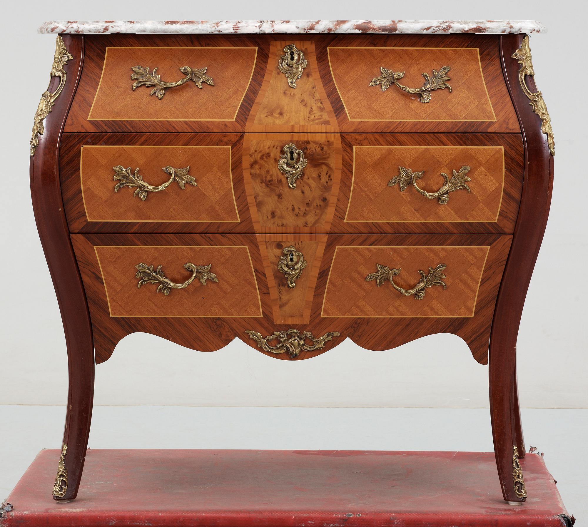 BYRÅ, rokokostil, 1960-70-tal.