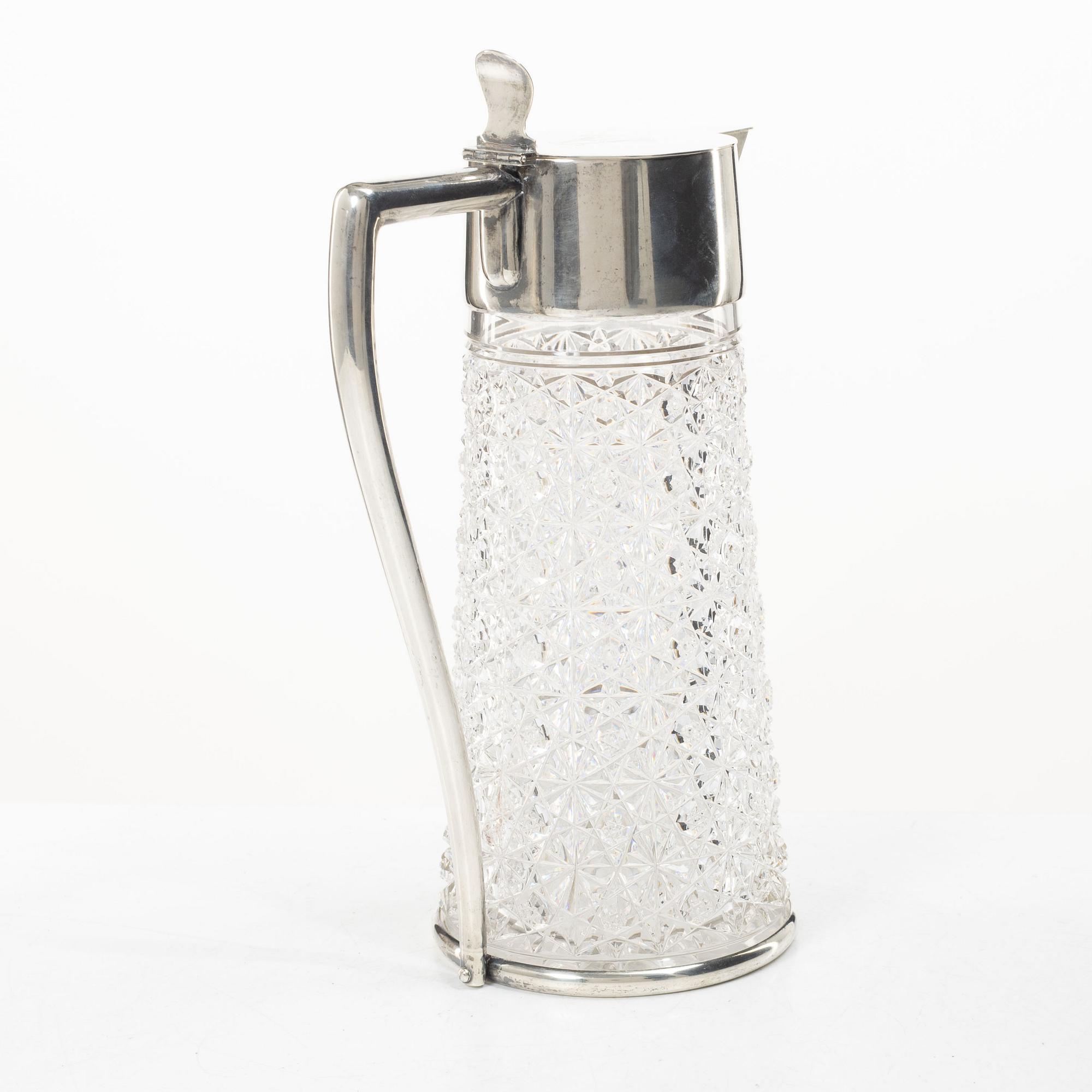 Vinkanna, glas och silver, CG Hallberg, Stockholm, 1901.