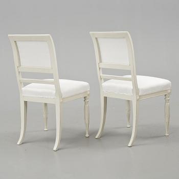 STOLAR, ett par, sengustavianska, omkring 1800.