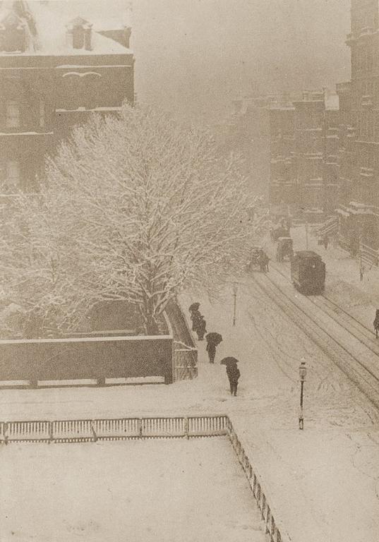 Alfred Stieglitz, "Snapshot - From My Window, New York", 1902.