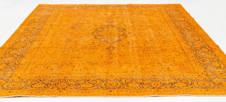 Matta, Kirman "Vintage" design, ca 391 x 290 cm.