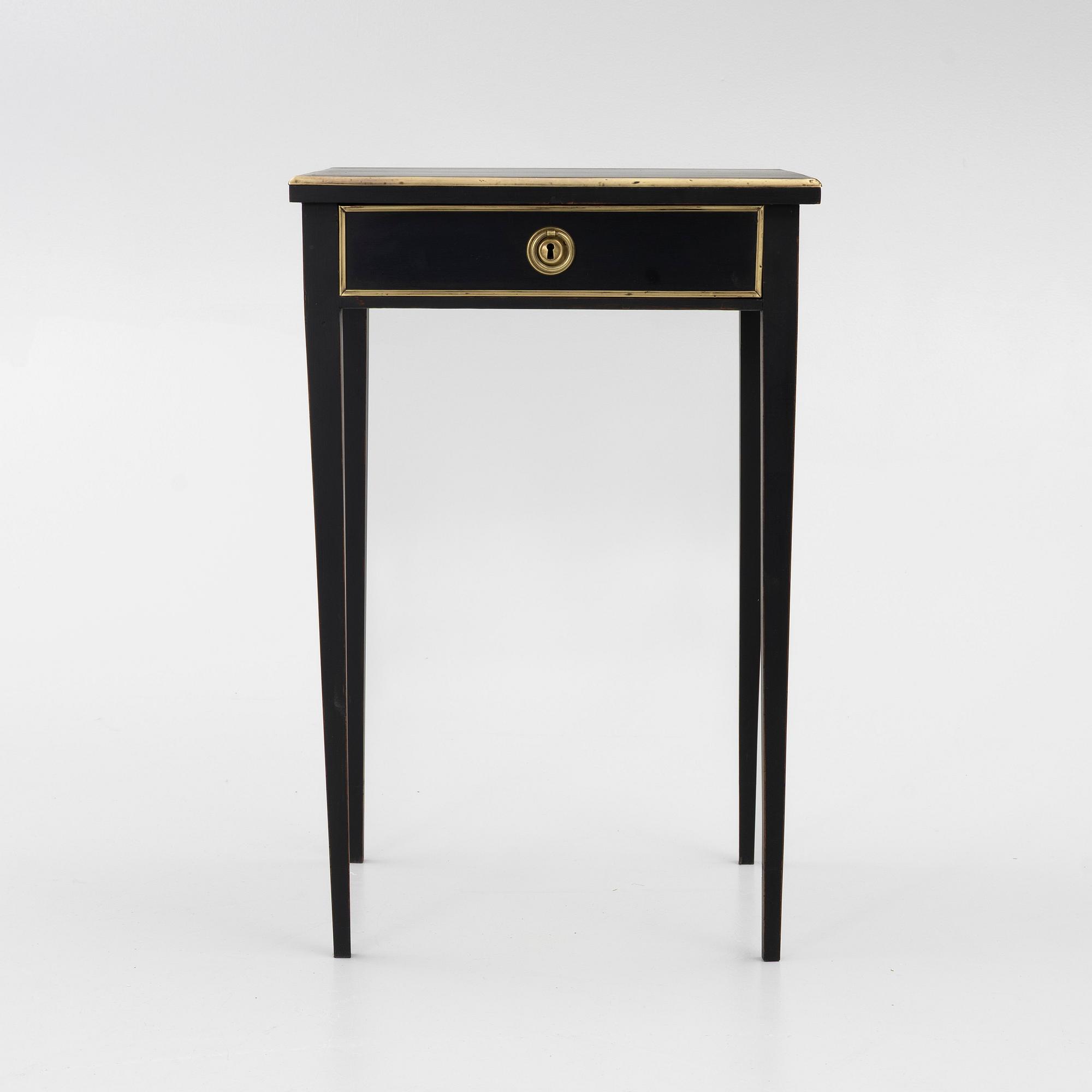 Sybord, sengustavisnk stil, omkring 1900-.