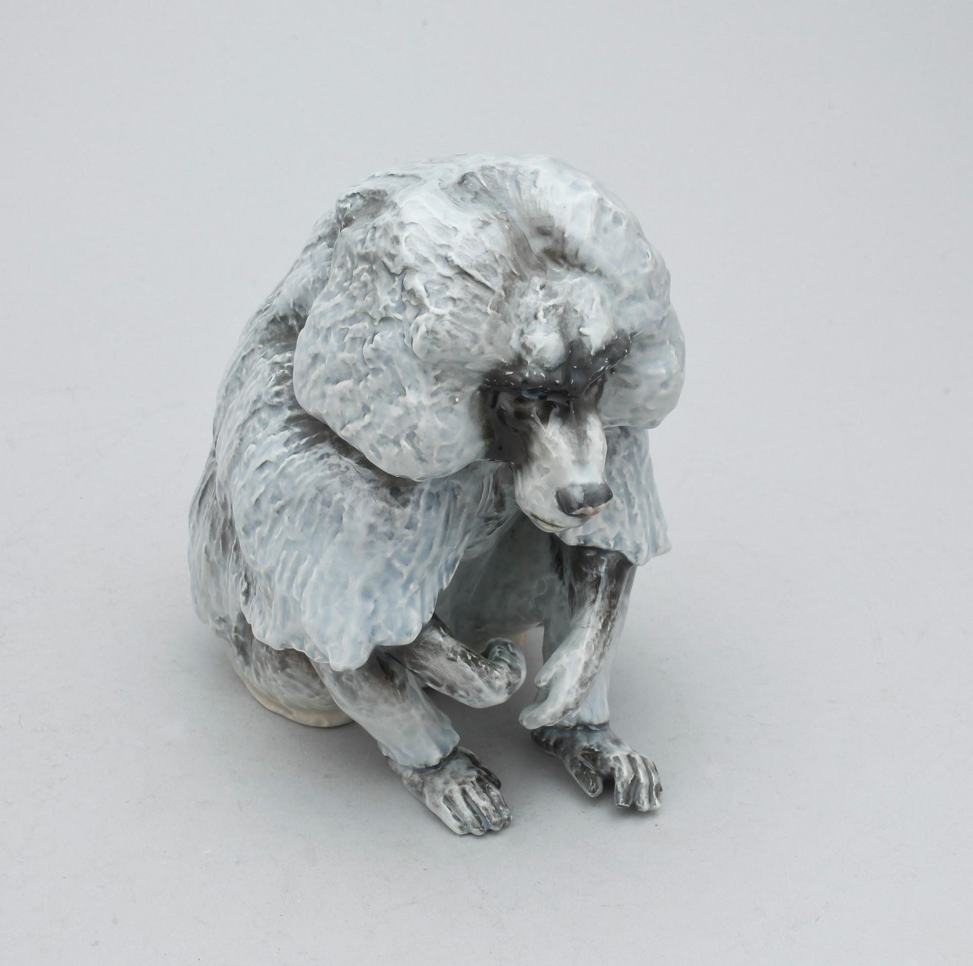 FIGURINER, 2 st, porslin, Rosenthal resp Bing & Gröndahl.