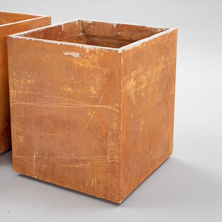 Stina Lindholm, ytterfoder, "Basic", 3 st, Skulpturfabriken, samtida produktion.