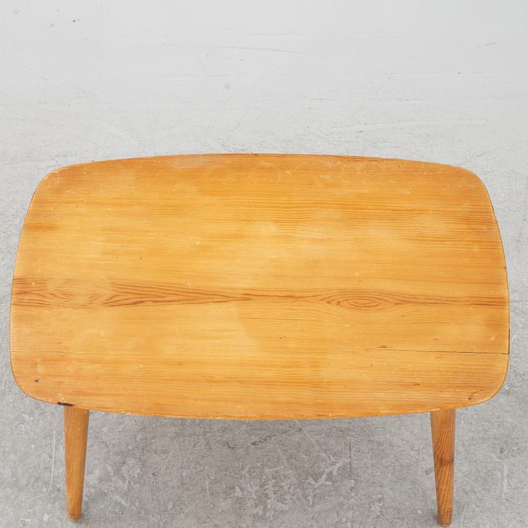 Göran Malmvall, coffee table, Svensk Fur, mid-20th century.