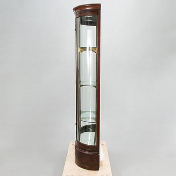 An Art Deco display cabinet from early 20th century.