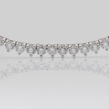 A  brilliant-cut diamond necklace. Total carat weight 22.38 cts.