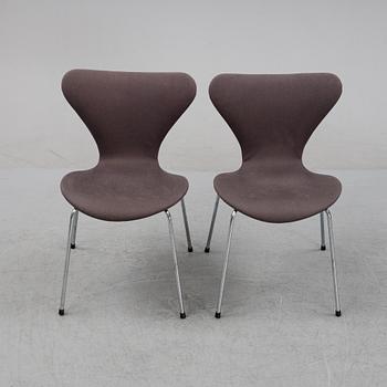 Arne Jacobsen, stolar, 10st, "Sjuan", Fritz Hansen, 1980.