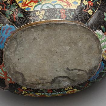 YTTERFODER, cloisonné, Kina, 1900-tal.