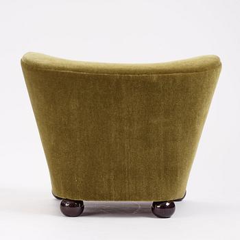 Märta Blomstedt, an 'Aulanko' armchair, Kantosen Puutyö Oy, Finland, designed in 1939 for the Hotel Aulanko in Tammerfors.