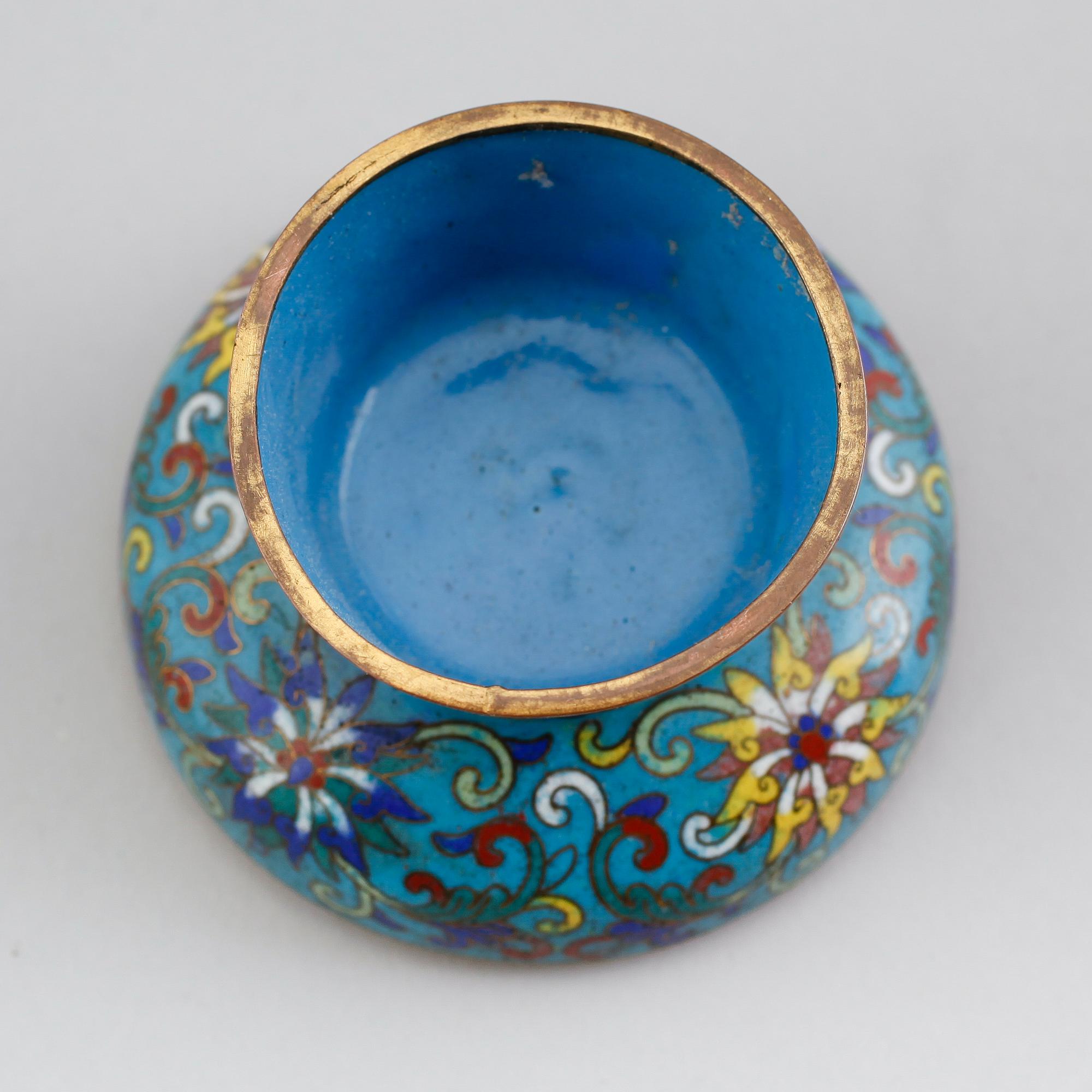 LOCKDOSA, cloisonné, Kina, 1800-/1900-tal.