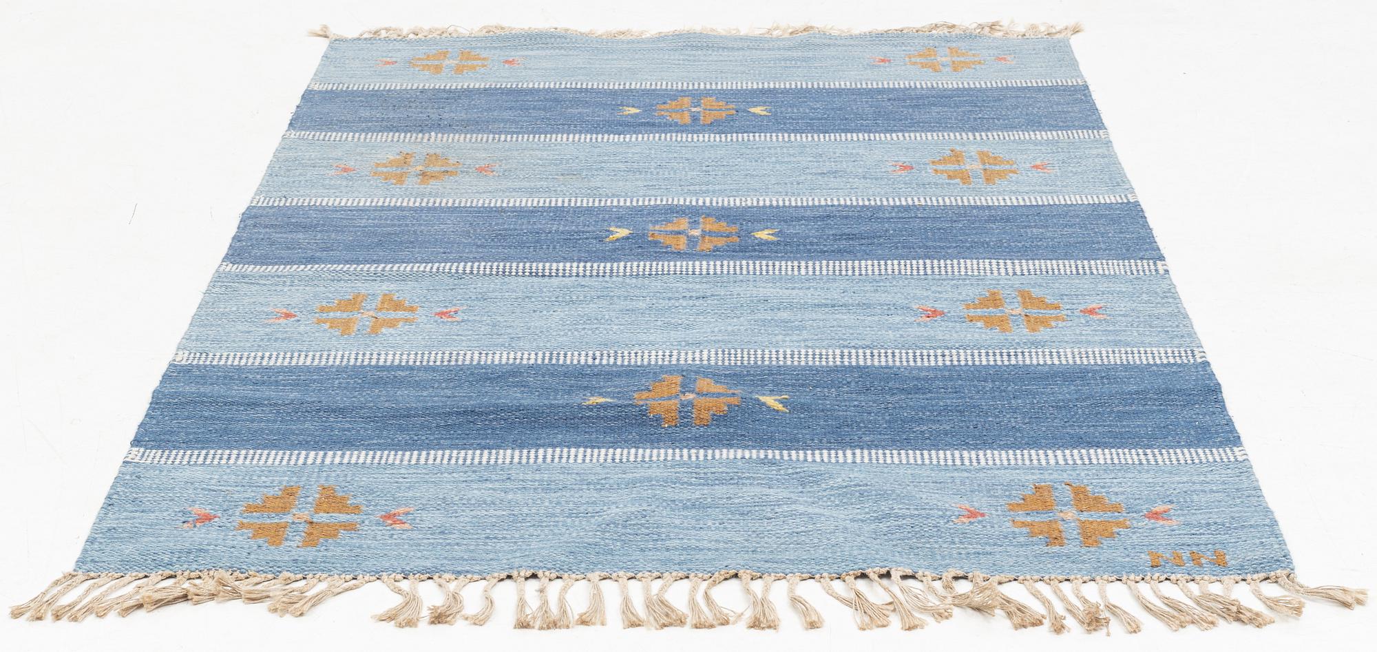 A flat weave carpet, Sweden, signed NN, ca 205 x 142 cm.