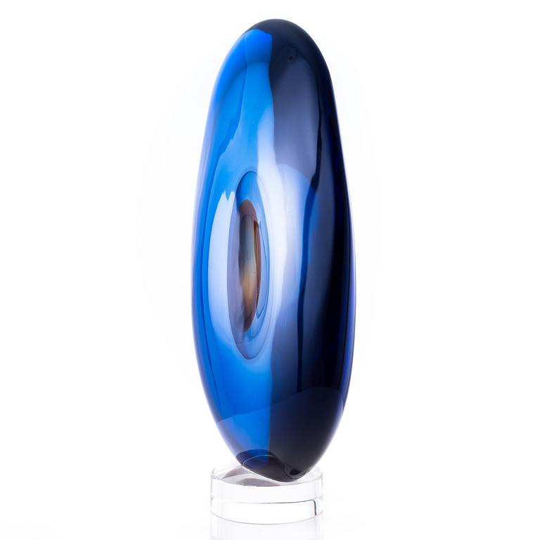 TIMO SARPANEVA, GLASS SCULPTURE. Luna. Signed Timo Sarpaneva, studio Pino Sinoretto, Murano 2000.