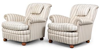 532. A pair of Josef Frank easy chairs, by Svenskt Tenn, model 336.