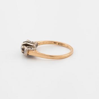 RING, med gammalslipade diamanter.