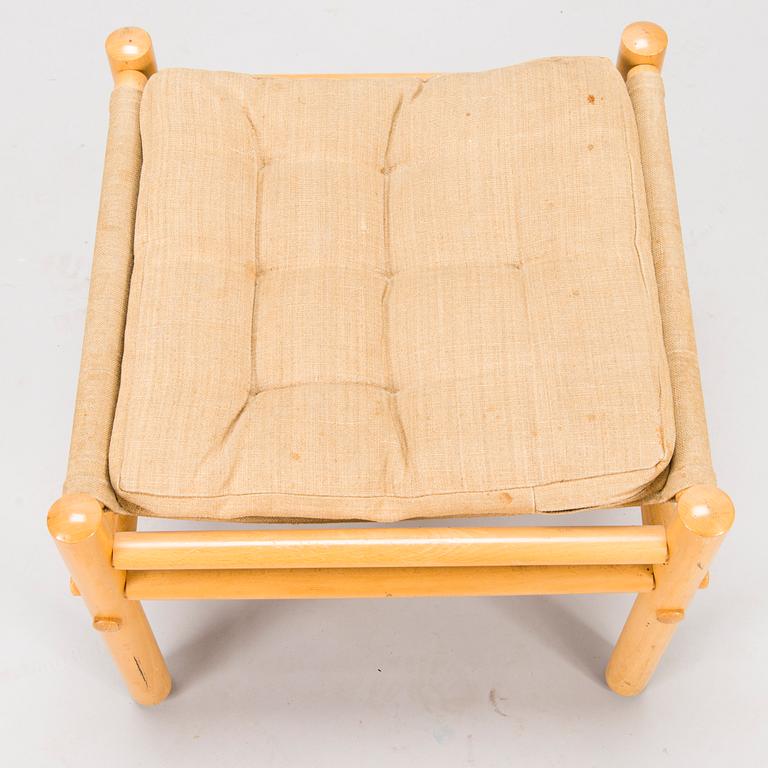 BROR BOIJE, A pair of 'Junker' easy chairs and an ottoman for Dux, Sweden, latter half of the 20th Century.