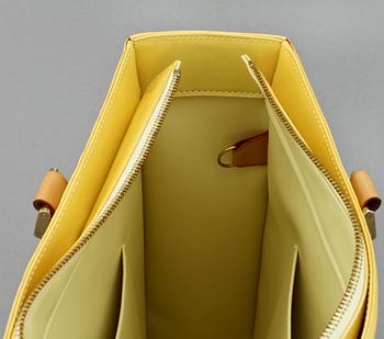 AXELVÄSKA, "Columbus", monogram vernis, Louis Vuitton, 1900/2000-tal.