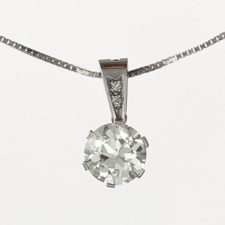 HÄNGE, 18K vitguld. Antikslipad diamant ca 3.1 ct. J/vs
Intyg SJL.