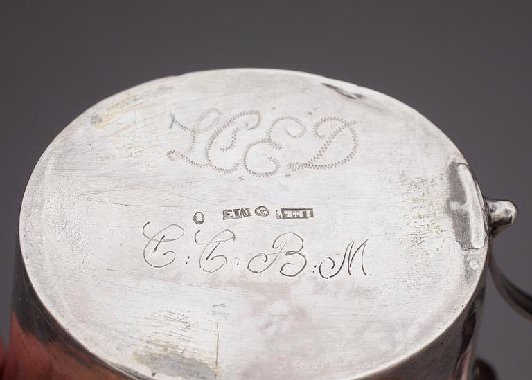 PARTI SILVER, 15 delar, bl a Nils Hellberg, Stockholm, verksam 1784- 1801. Totalvikt ca 539g.
