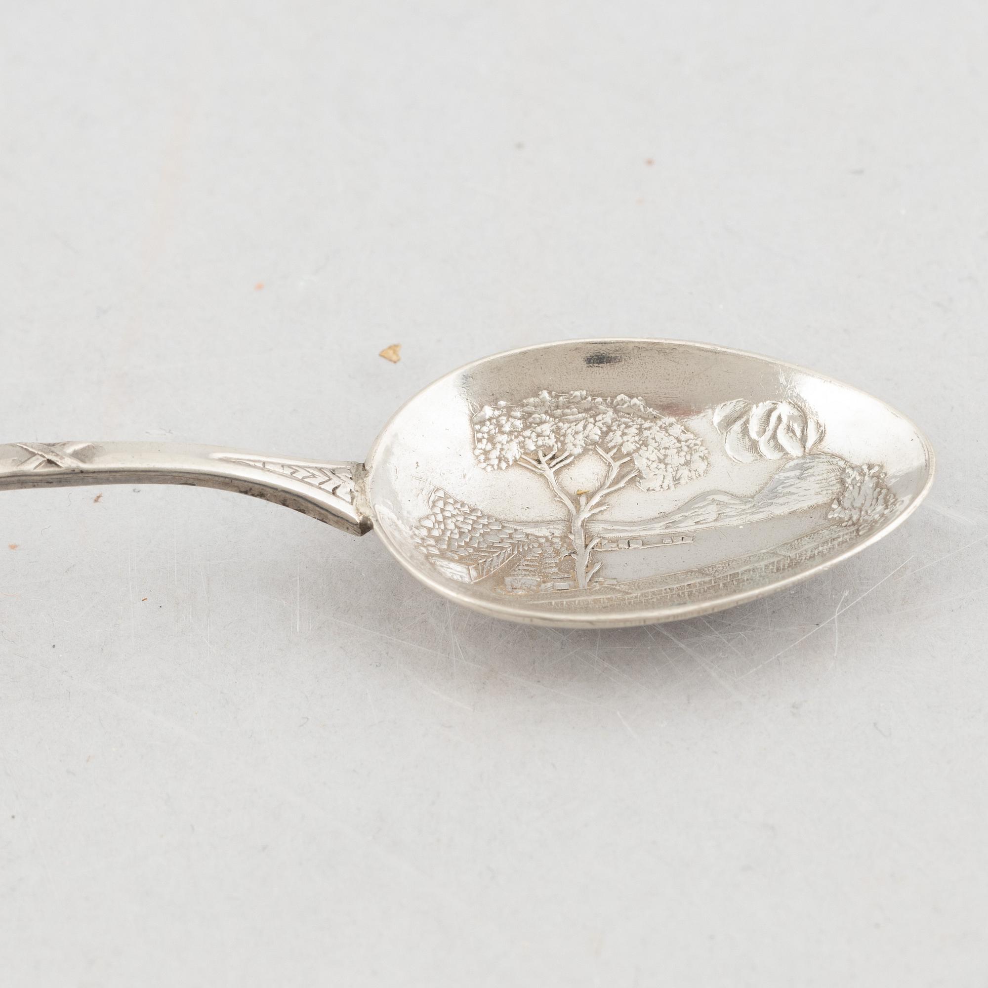 Silver coffee spoons (36 pieces).