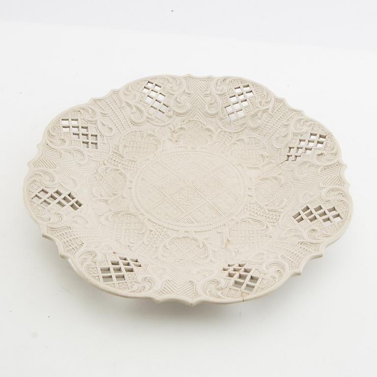 Fat Staffordshire England 1700-talets andra hälft saltglaserat stengods.