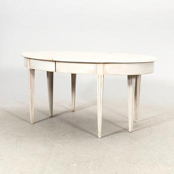 A painted 19th/20th Gustavian style dining table.